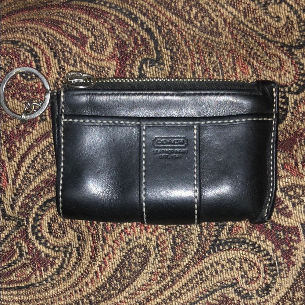 Black coach key holder